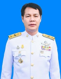 นายพีรนนท์ เหล่าสมบัติ